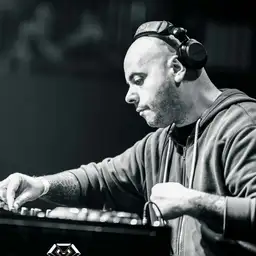 Lenz - Hardcore artist photo