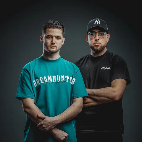 Photo of Akimbo