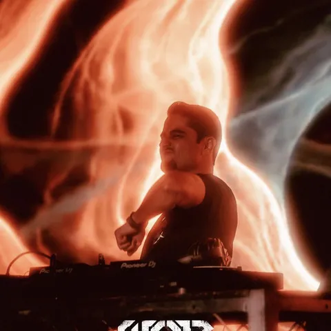 Photo of Distortion Code