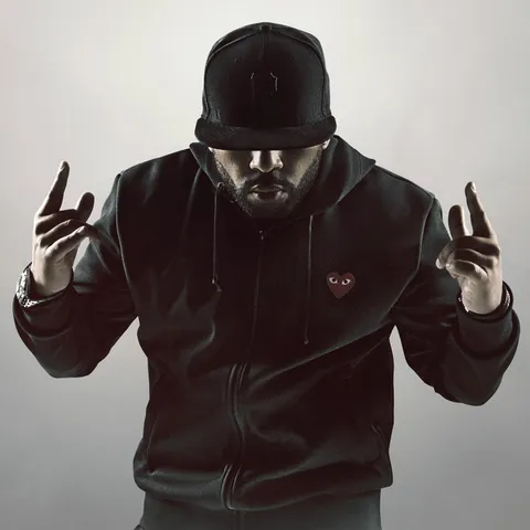 Photo of E-Life