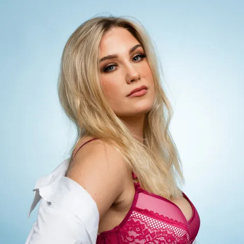 Emelie - Happy Hardcore artist photo