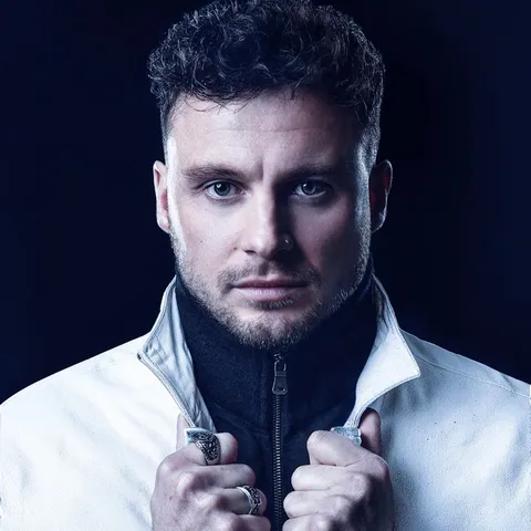 Intrude - Hard Techno artist photo