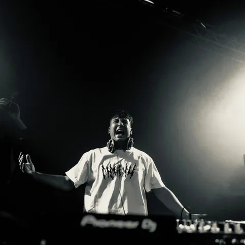 MMANU - Hard Techno artist photo
