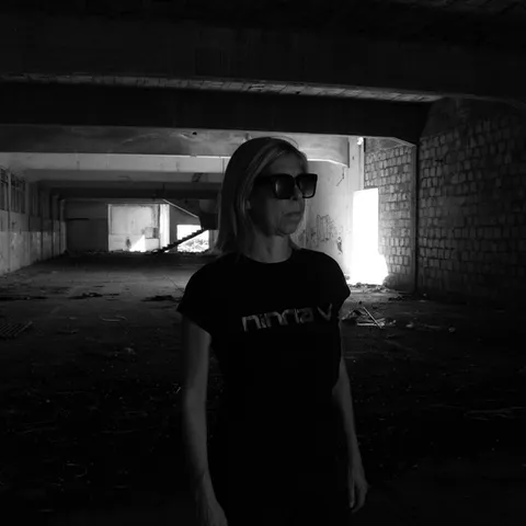 Ninna V - Acid Techno artist photo