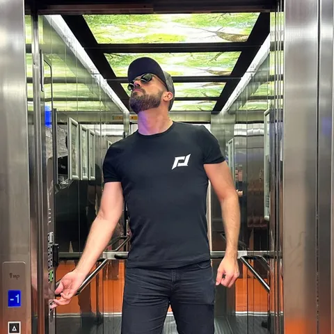 POPR3B3L - Hardstyle artist photo