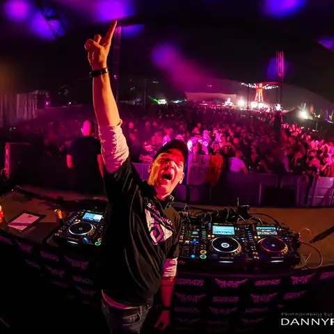 Skoza - Frenchcore artist photo