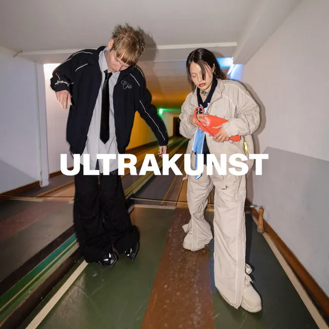 NUR MEIN KÖRPER UND DIE ANGST by Brutalismus 3000 - Hard Techno cover art